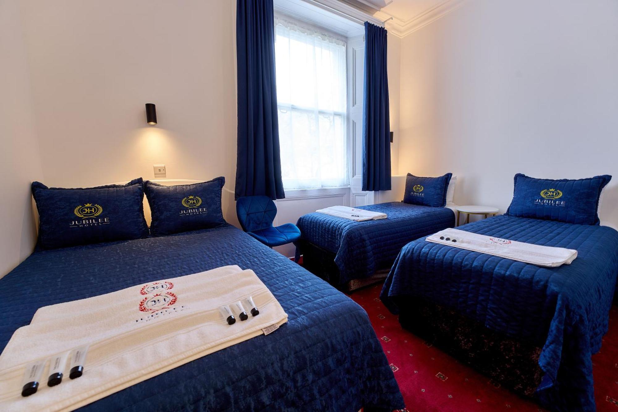 Jubilee Hotel Victoria London Exterior photo