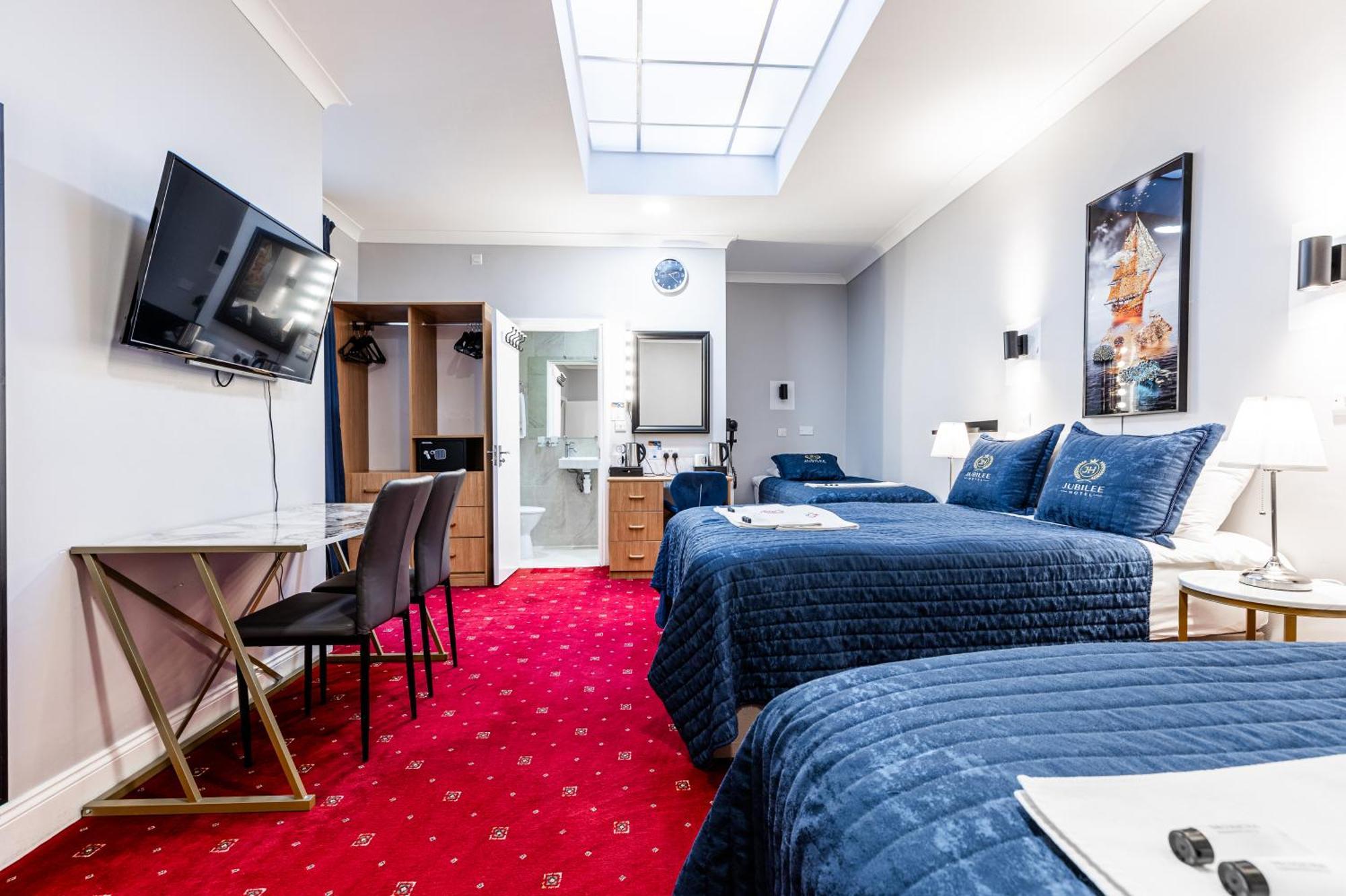 Jubilee Hotel Victoria London Exterior photo