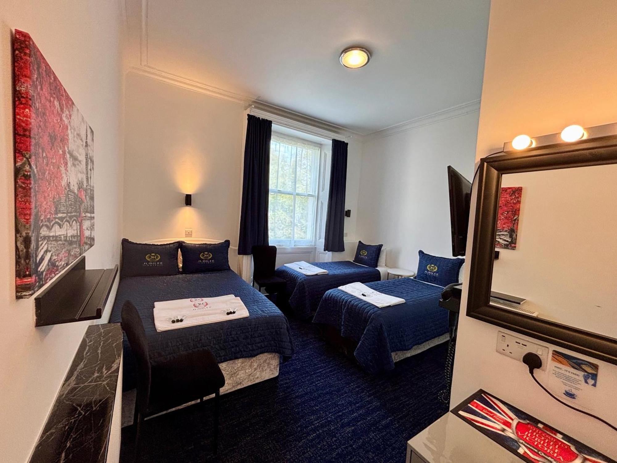Jubilee Hotel Victoria London Exterior photo